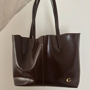 COACH NORTH TOTE 32 IN MAPLE